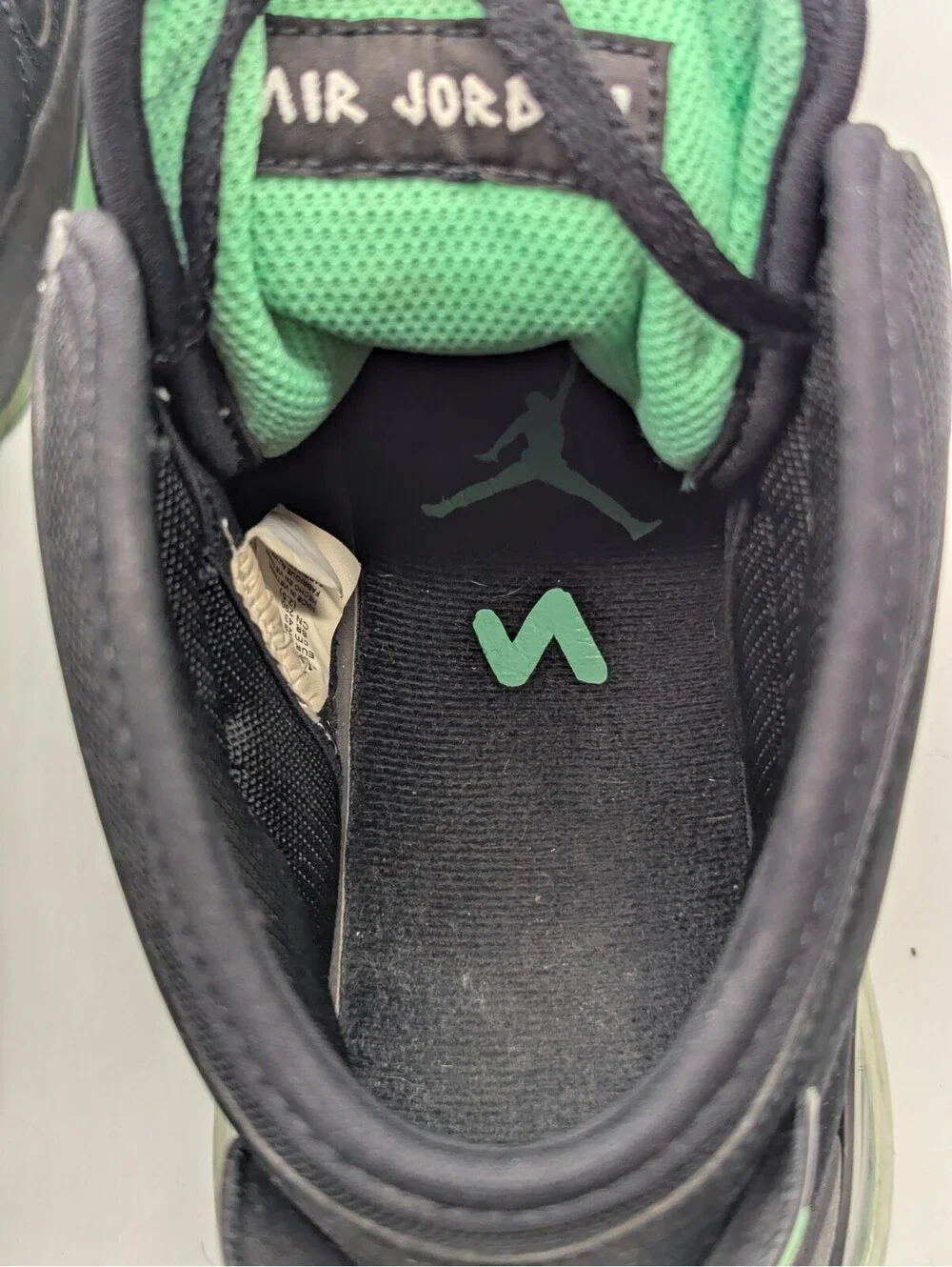 Mens Size 11 Nike Air Jordan Mars 270 Black Green Glow Sneakers Shoes CD7070-003